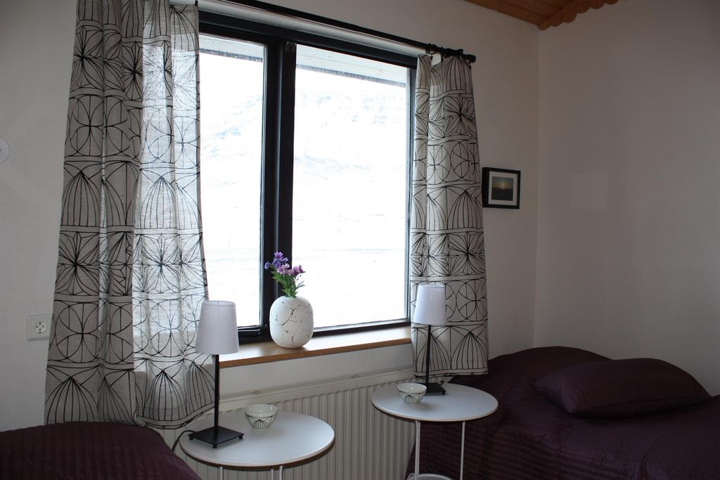 Guesthouse Gimbur Reykjarholl Camera foto