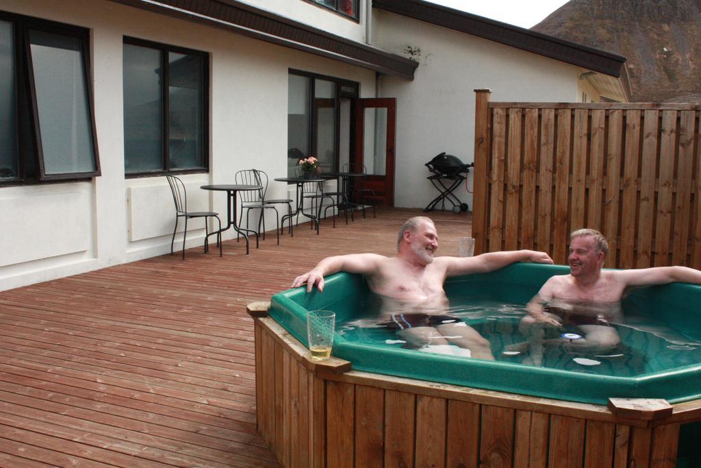 Guesthouse Gimbur Reykjarholl Esterno foto