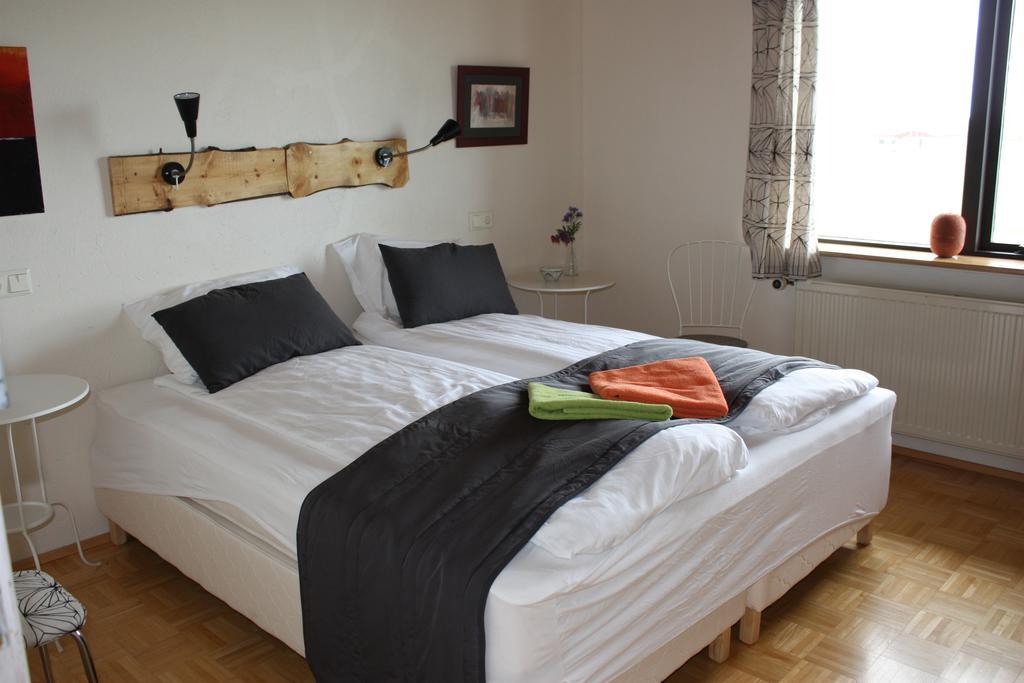 Guesthouse Gimbur Reykjarholl Esterno foto